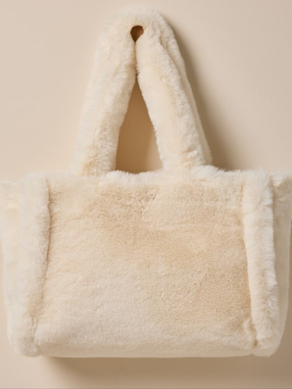 Francesca FAUX FUR TOTE Ivory